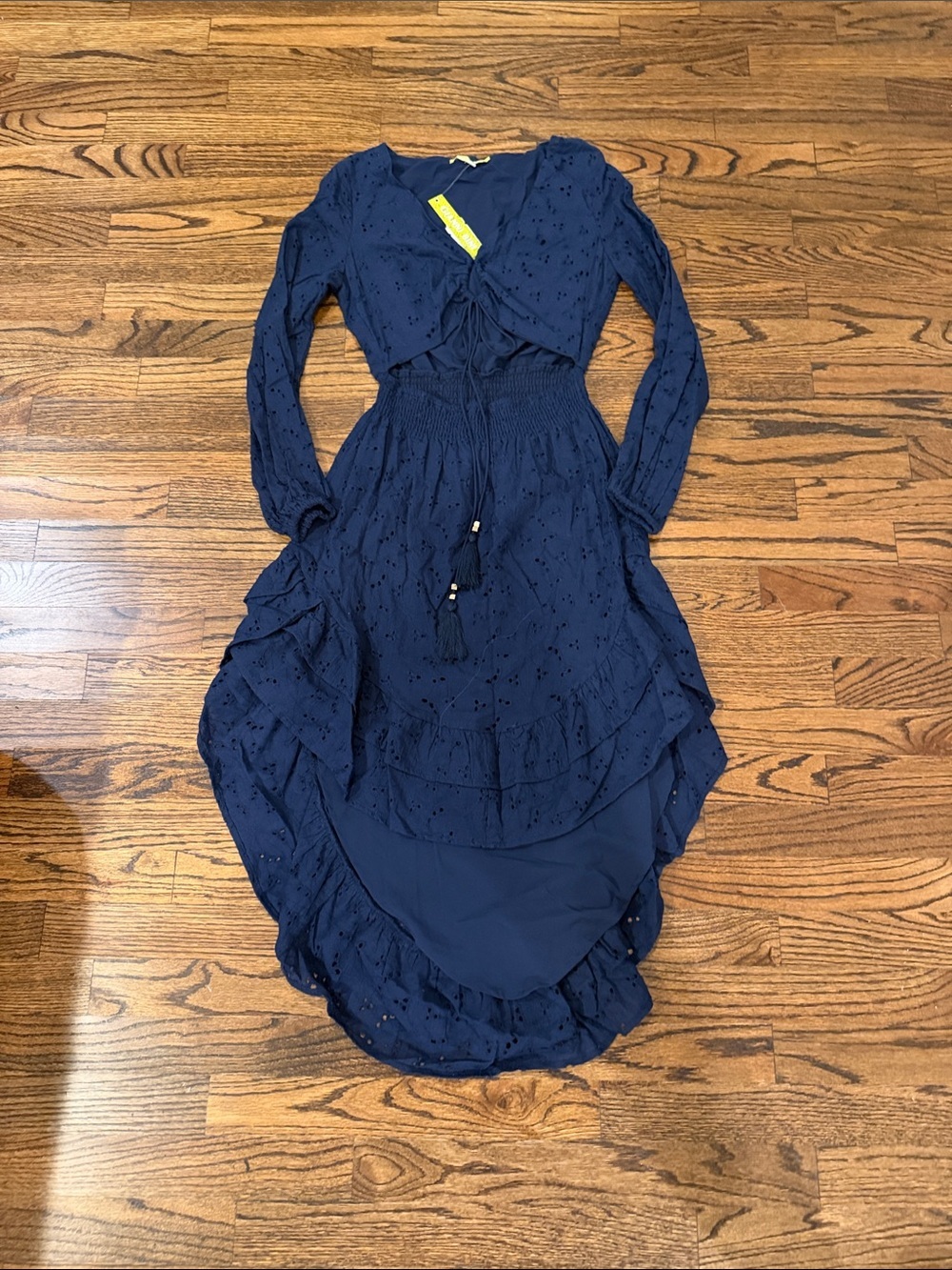 NWT Gianni Bini Giselle Tie Front Eyelet Dress - Picture 4 of 6